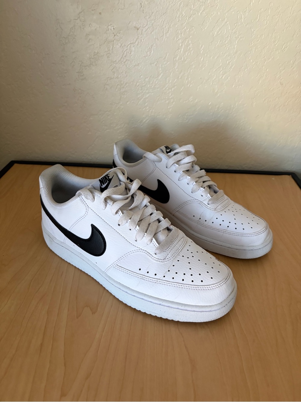 Nike White Leather Sneakers with Black Swoosh - Men’s Low Top